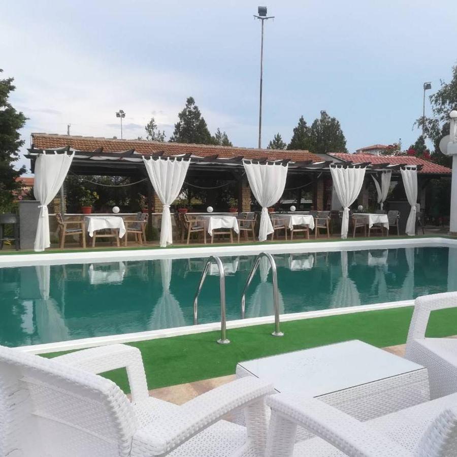 Complex Exotica Hotel Lozenets Buitenkant foto