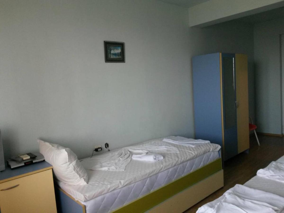 Complex Exotica Hotel Lozenets Buitenkant foto