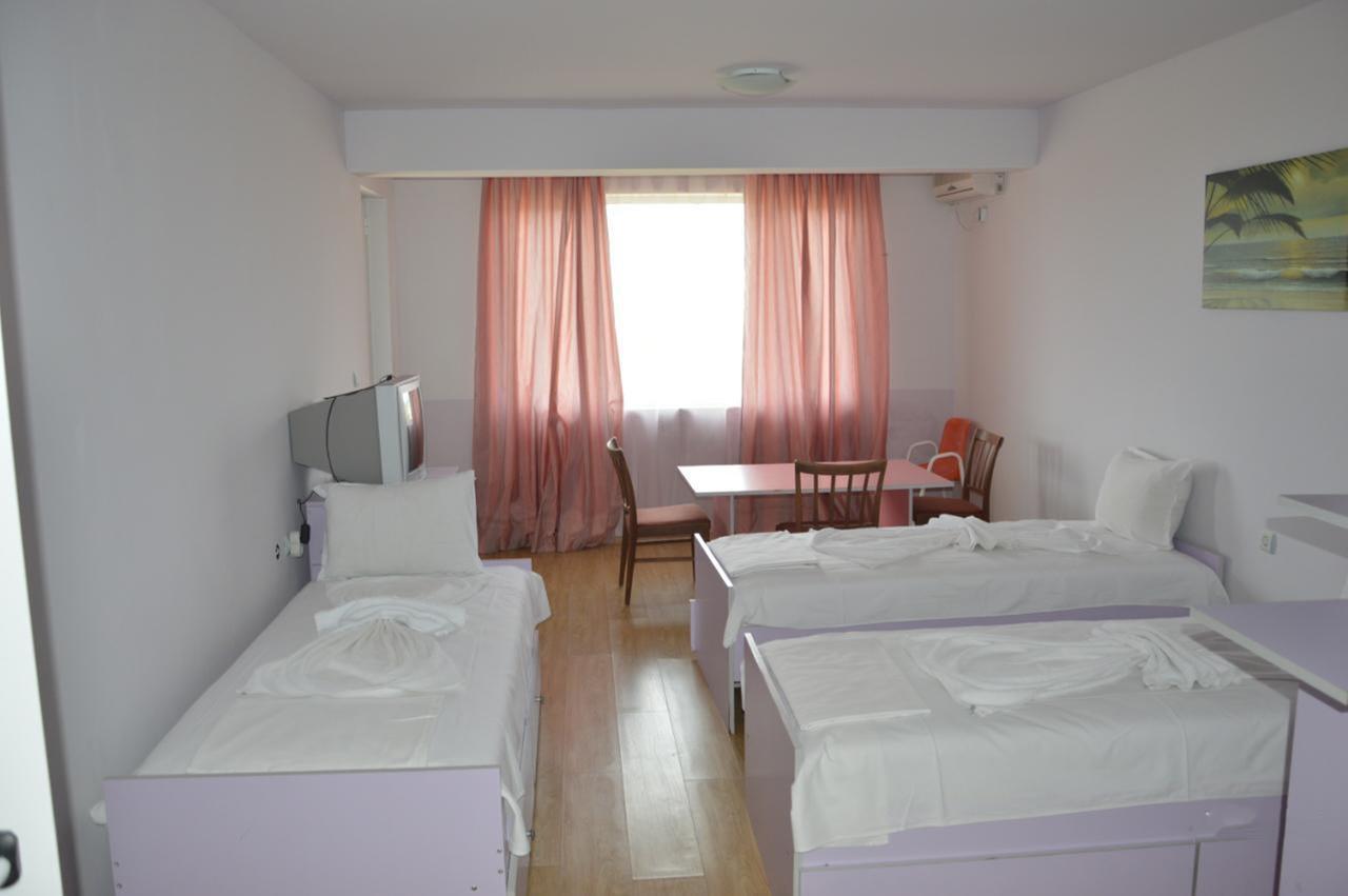 Complex Exotica Hotel Lozenets Buitenkant foto