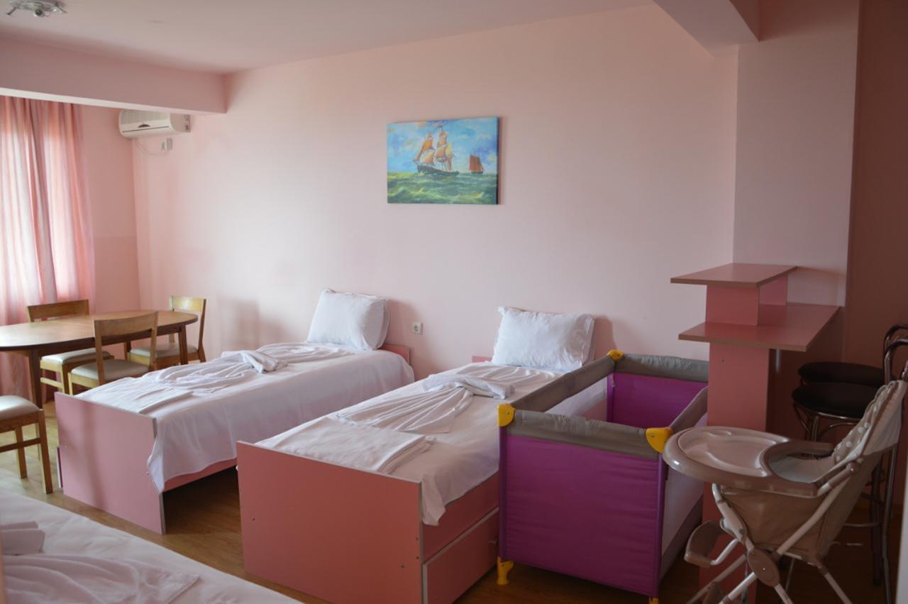 Complex Exotica Hotel Lozenets Buitenkant foto