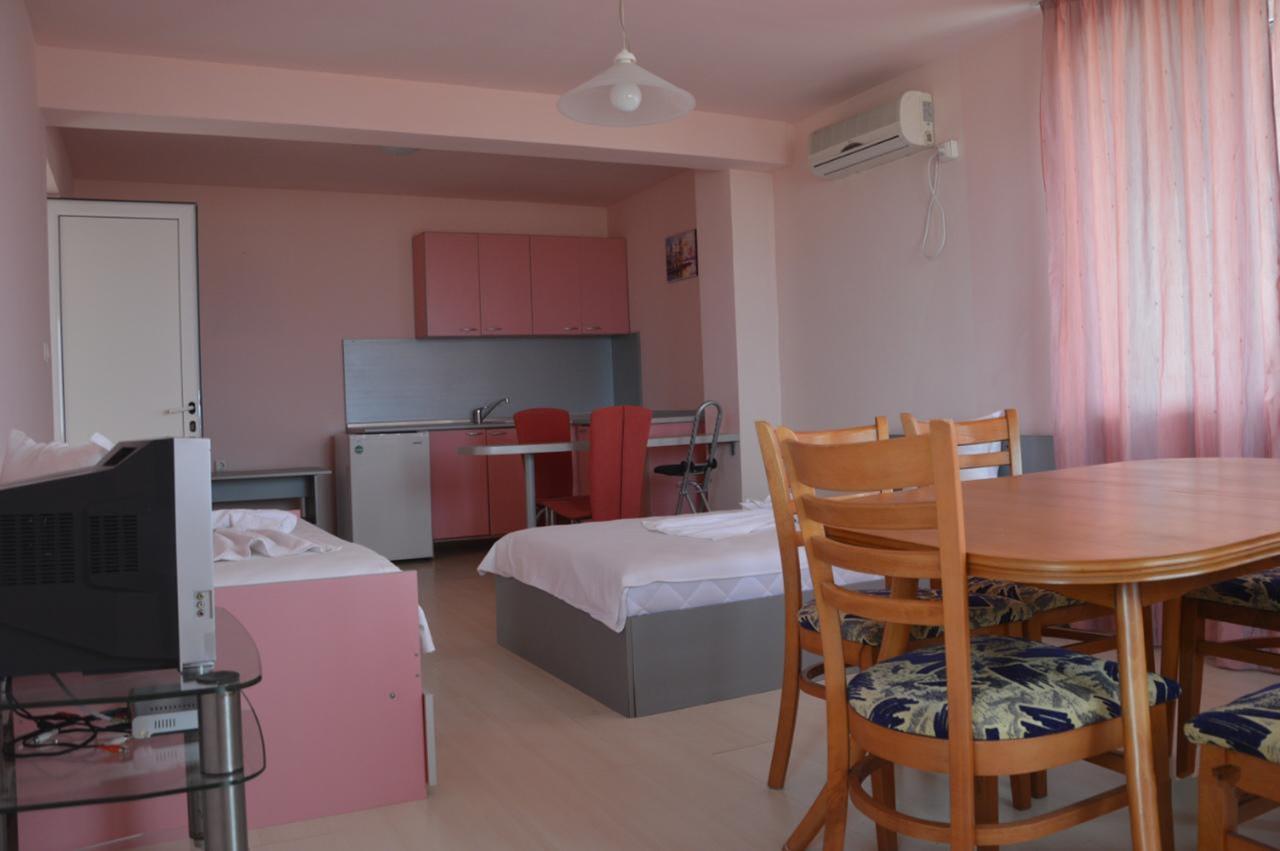 Complex Exotica Hotel Lozenets Buitenkant foto