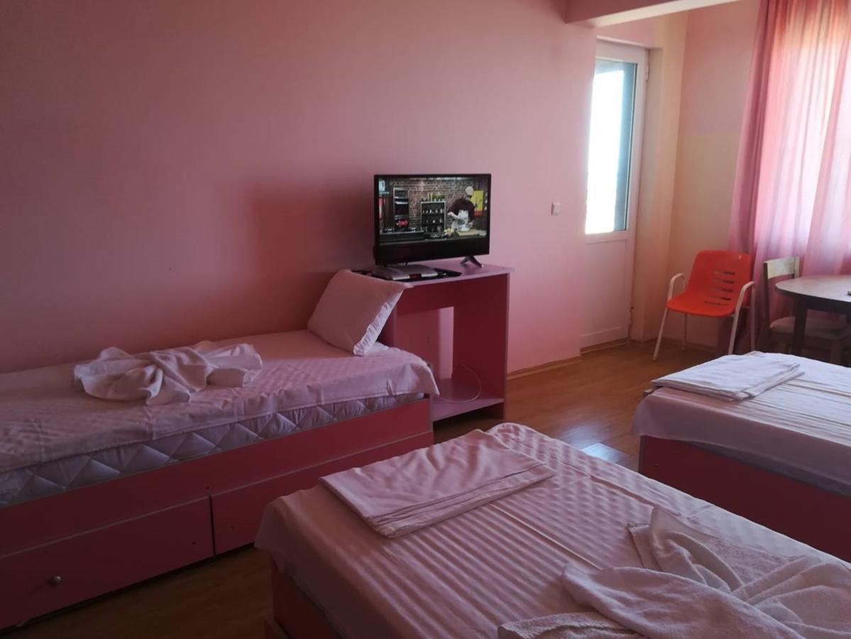 Complex Exotica Hotel Lozenets Buitenkant foto