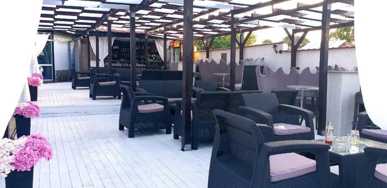 Complex Exotica Hotel Lozenets Buitenkant foto