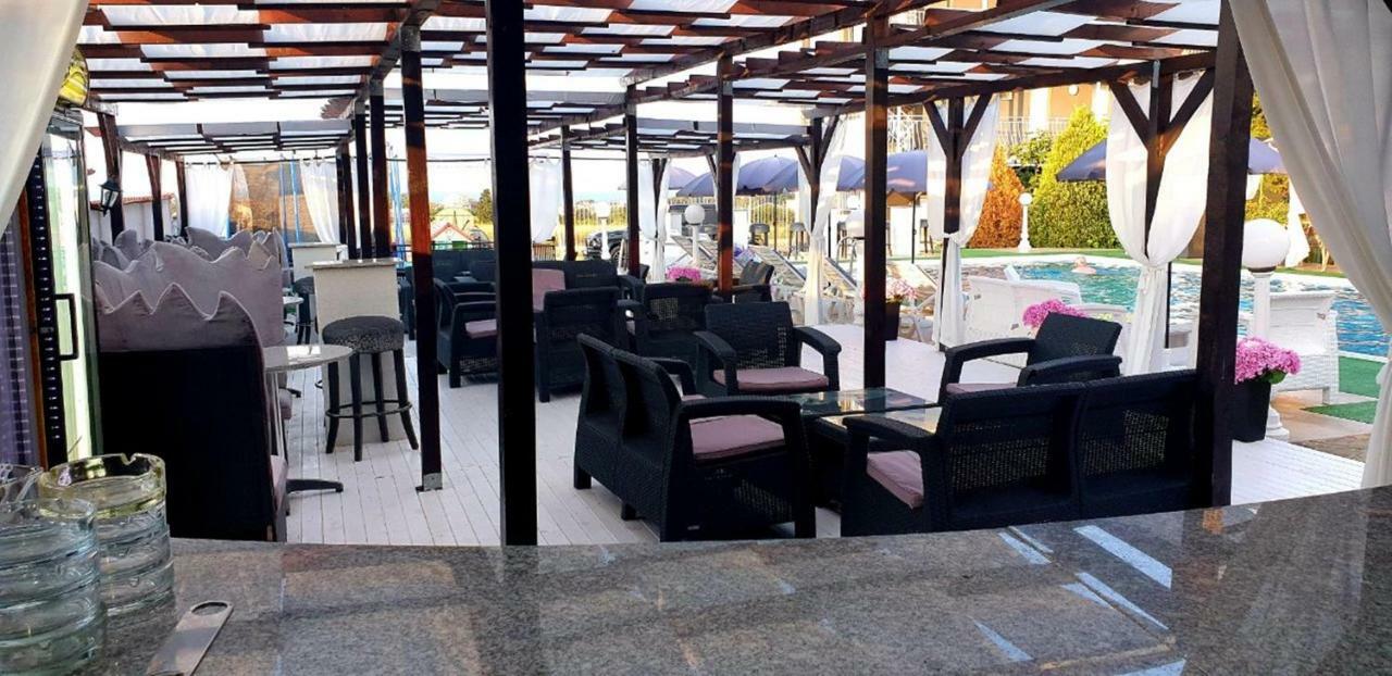 Complex Exotica Hotel Lozenets Buitenkant foto